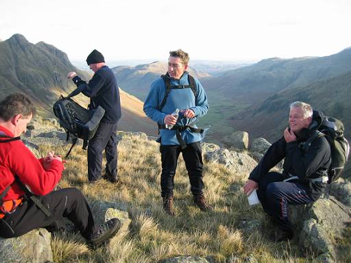 15_21-2.jpg - Pike of Stickle again - getting ready to descend.